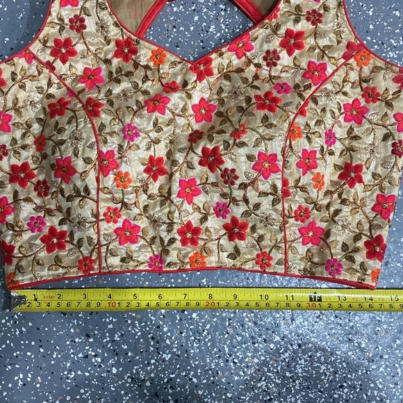 Lehenga Top - Picture 4 of 7